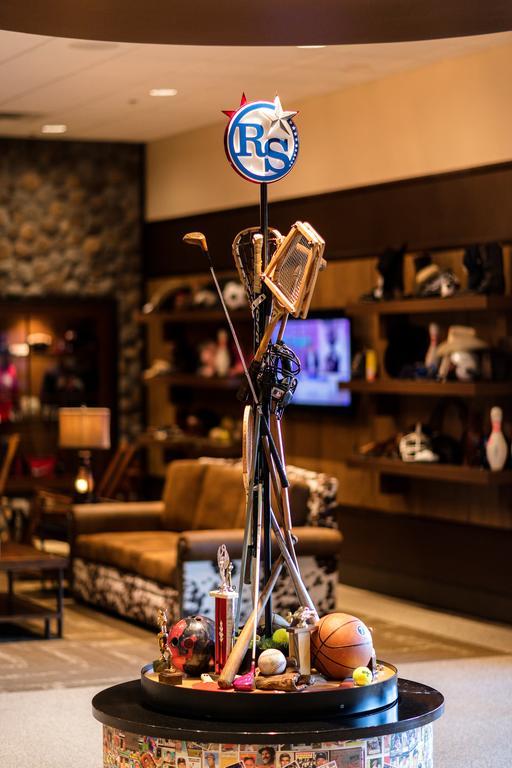 Hotel By Ihg