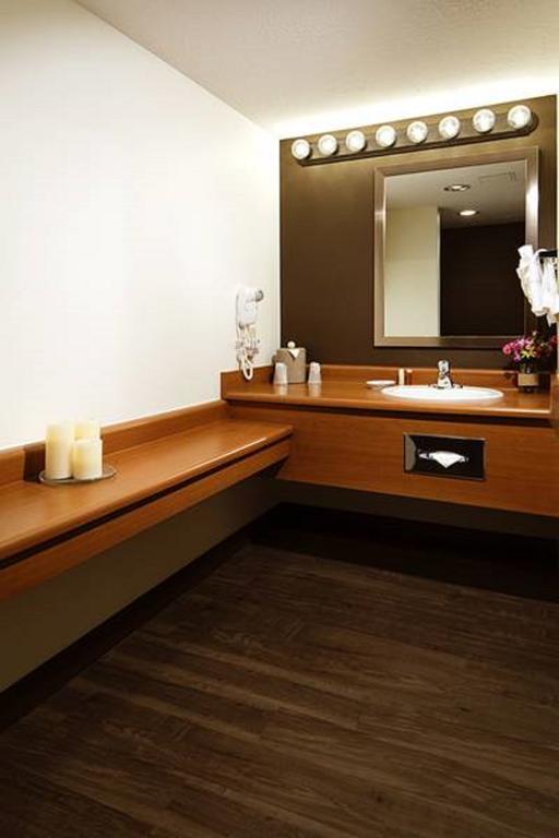 Hotel By Ihg 3*